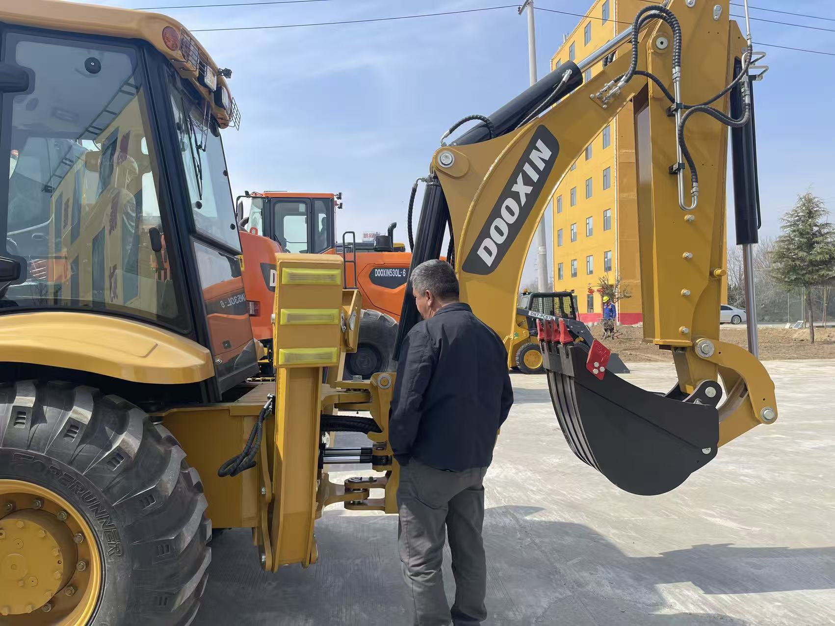 Sydamerikanske kunder besøger vores fabrik